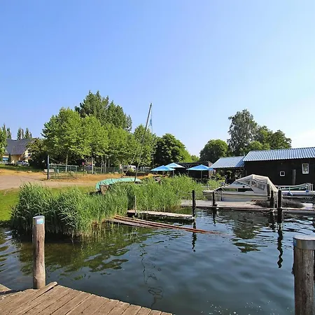 Apartment In An Der Mueritz